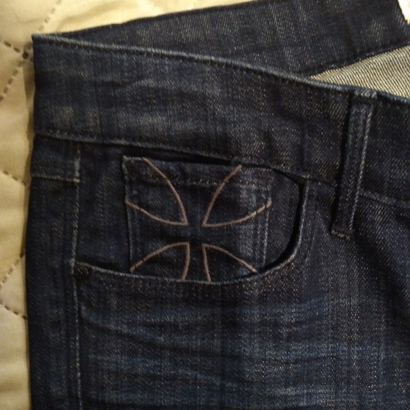 Habitual - Picture 2 of 6